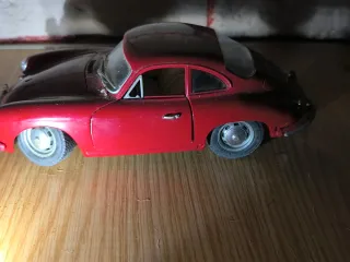 Coches a escalas 1/18