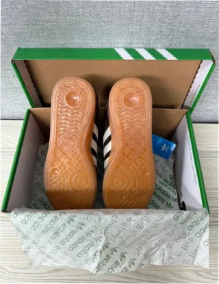 Adidas Handball Spezial x Sporty & Rich Marrón Tal