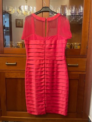 Vestido rosa con volantes