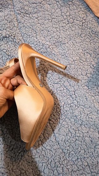 Botín Zara Dorado Joyas Talla 39