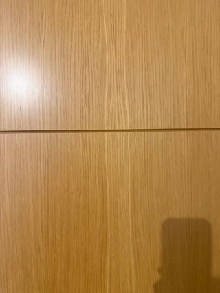 Puertas de madera moderna (1x70€ 2x120€)