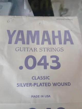 Cuerdas Guitarra Yamaha Clásica .043 .040 .032 .02