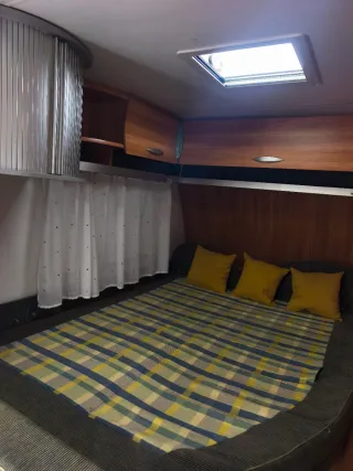 Caravana Burstner Flipper 550 KT 3 ambientes