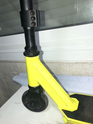 Patinete Oxelo Negro y Amarillo