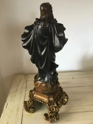 Virgen de Estuco y Yeso