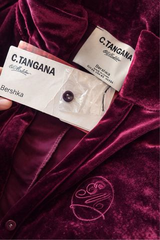 Mono terciopelo granate C. Tangana