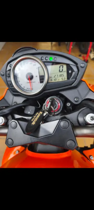 Kawasaki Z750 Naranja 2008