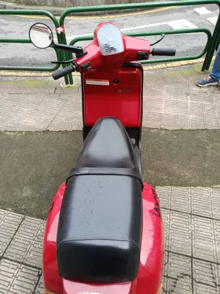Vespa Cosa 200.