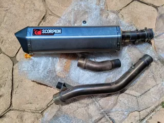 Scorpion escape moto