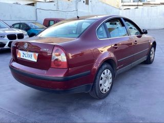 Volkswagen Passat 2001 87000 kilometros reales.