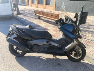 Yamaha TMAX 500 XP500 Maxi Scooter