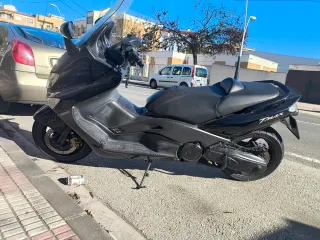 Yamaha TMAX 500 XP500 Maxi Scooter