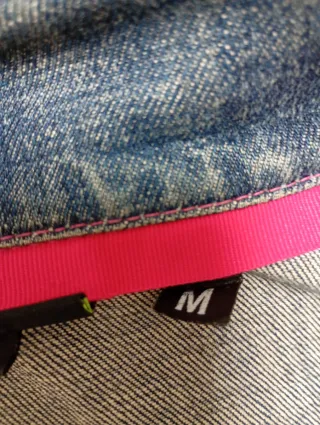 Chaqueta Vaquera DKNY .