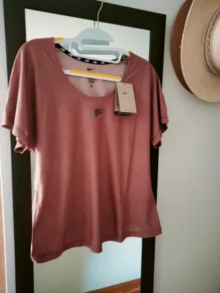 Camiseta Nike Air Deportiva Rosa envejecido