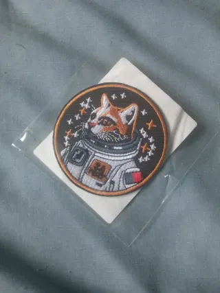 Parche de gato astronauta bordado sin estrenar.