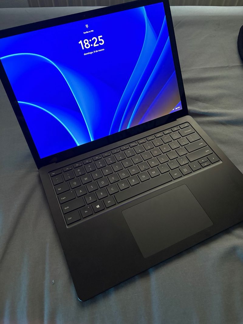 Portátil Microsoft Surface 4 i7 16gb negro