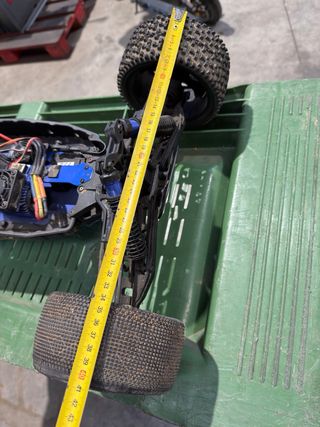 Coche RC Negro y Rojo