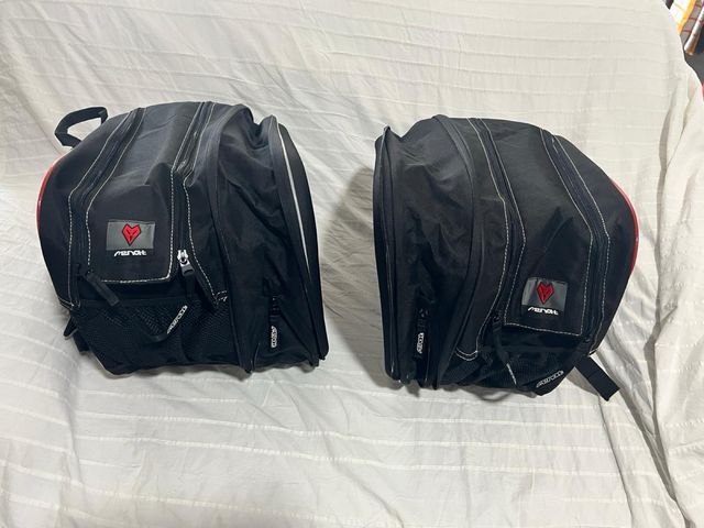 Alforjas semirrígidas Menat nuevas