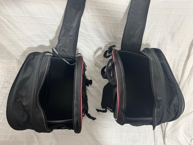 Alforjas semirrígidas Menat nuevas