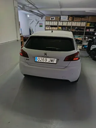 Peugeot 308 2016