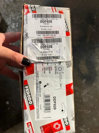 Frenada completa - 4 Discos de Freno y pastillas