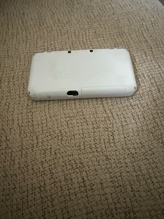 Nintendo 2DS XL Viola e Bianco