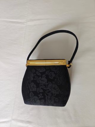 Bolso de fiesta negro y dorado