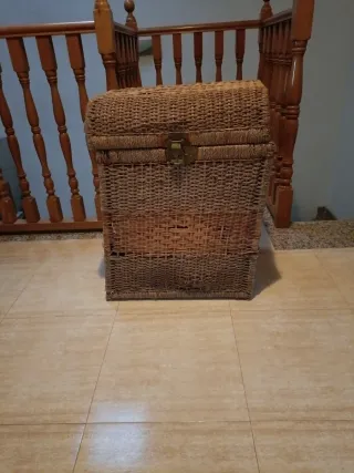 Baúl de mimbre