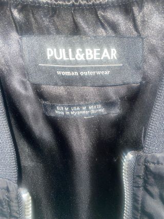 Chaqueta bomber negra Pull&Bear