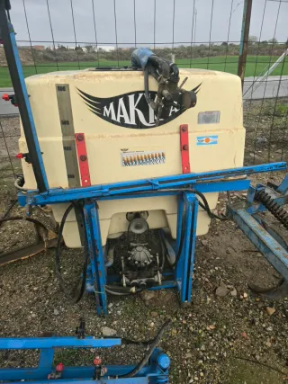 Pulverizador Maky 600L