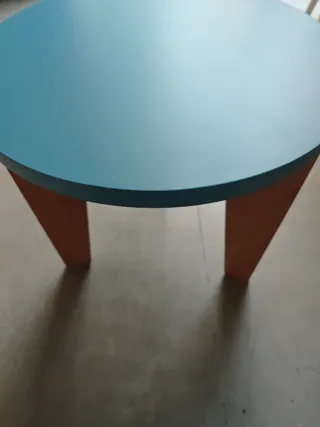 Mesilla auxiliar  redonda de madera