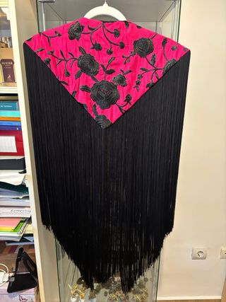 Capa flamenca/invitada con flecos