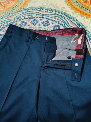 Traje azul Núñez de Arenas