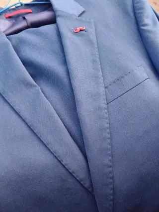 Traje azul Núñez de Arenas