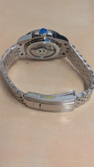 Reloj Pagani Design 1672 GMT + Estuche especial