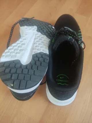 Zapatillas Nike Run Defy Negras y Verdes