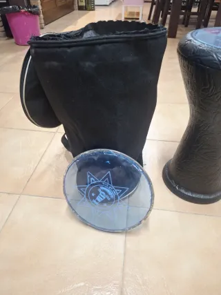 Timbal Djembe Negro con funda y parche