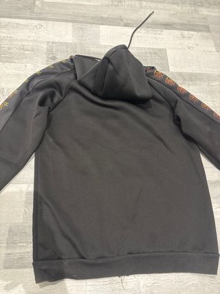 Chaqueta SikSilk Negra con Logo Multicolor