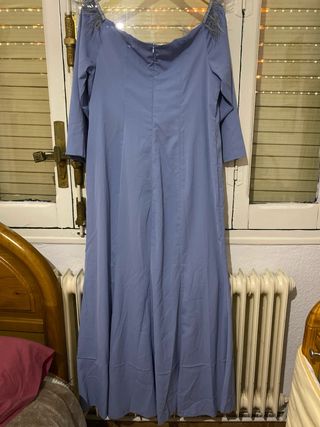 Vestido largo fiesta azul plumas