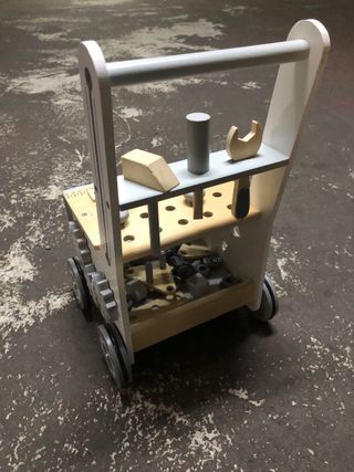 Banco de trabajo de madera para niños