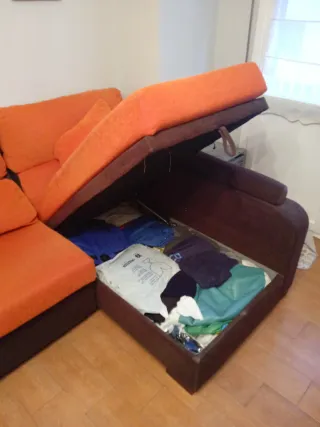 Sofá chaiselongue salón tela