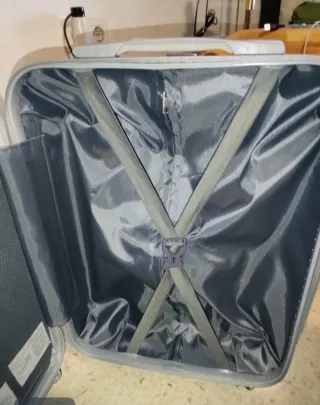 Maleta de cabina roja