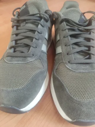 Zapatillas Adidas Grises y Verdes