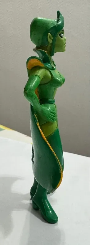 Figura Comics Spain PVC Corona mágica Reina Idún
