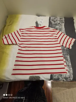 Camiseta Zara Rayas Rojas y Blancas