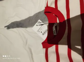 Camiseta Zara Rayas Rojas y Blancas