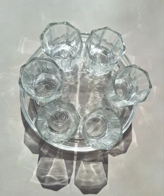 Set 6 vasos de chupitos/licor y bandeja a juego