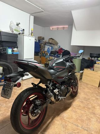 Kawasaki Z500 SE 2025