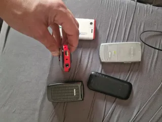 Lote 4 Móviles Nokia, Samsung, Sony Ericsson