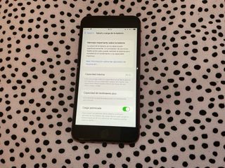 iPhone 8 Plus 64GB Rojo